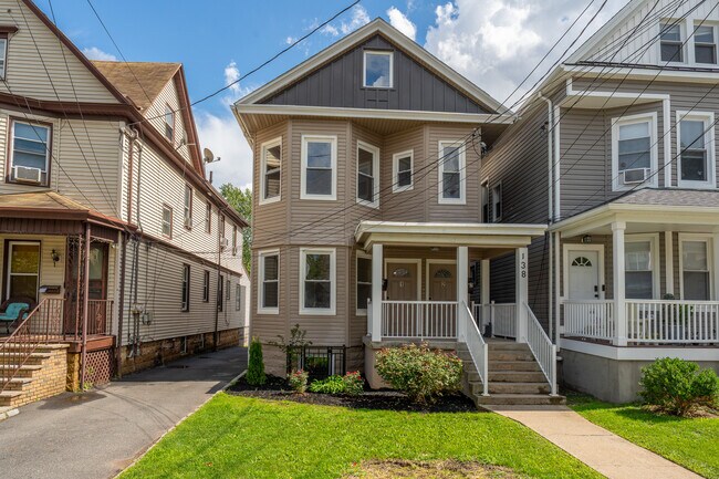 Building Photo - 136-138-138 Elm St
