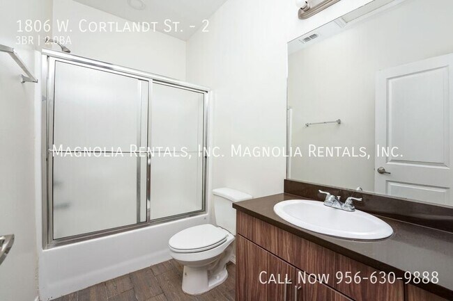 Building Photo - 1806 W Cortlandt St