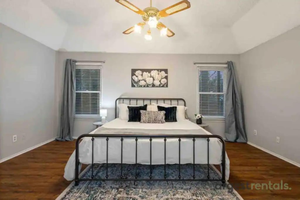 Building Photo - 4143 Norway Ln