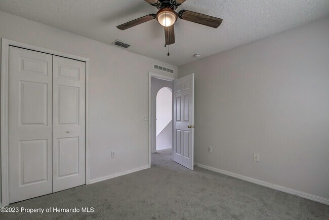 Building Photo - 6322 Grapewood Rd