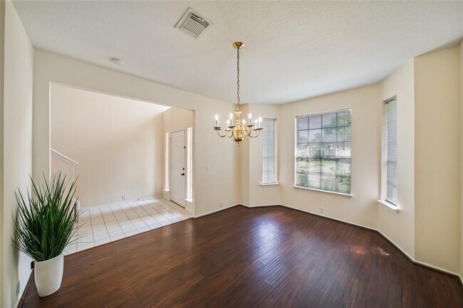 Building Photo - 11011 Hunting Path Ct