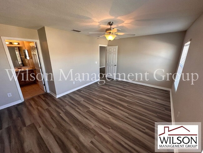 Building Photo - 512 Bella Rosa Cir