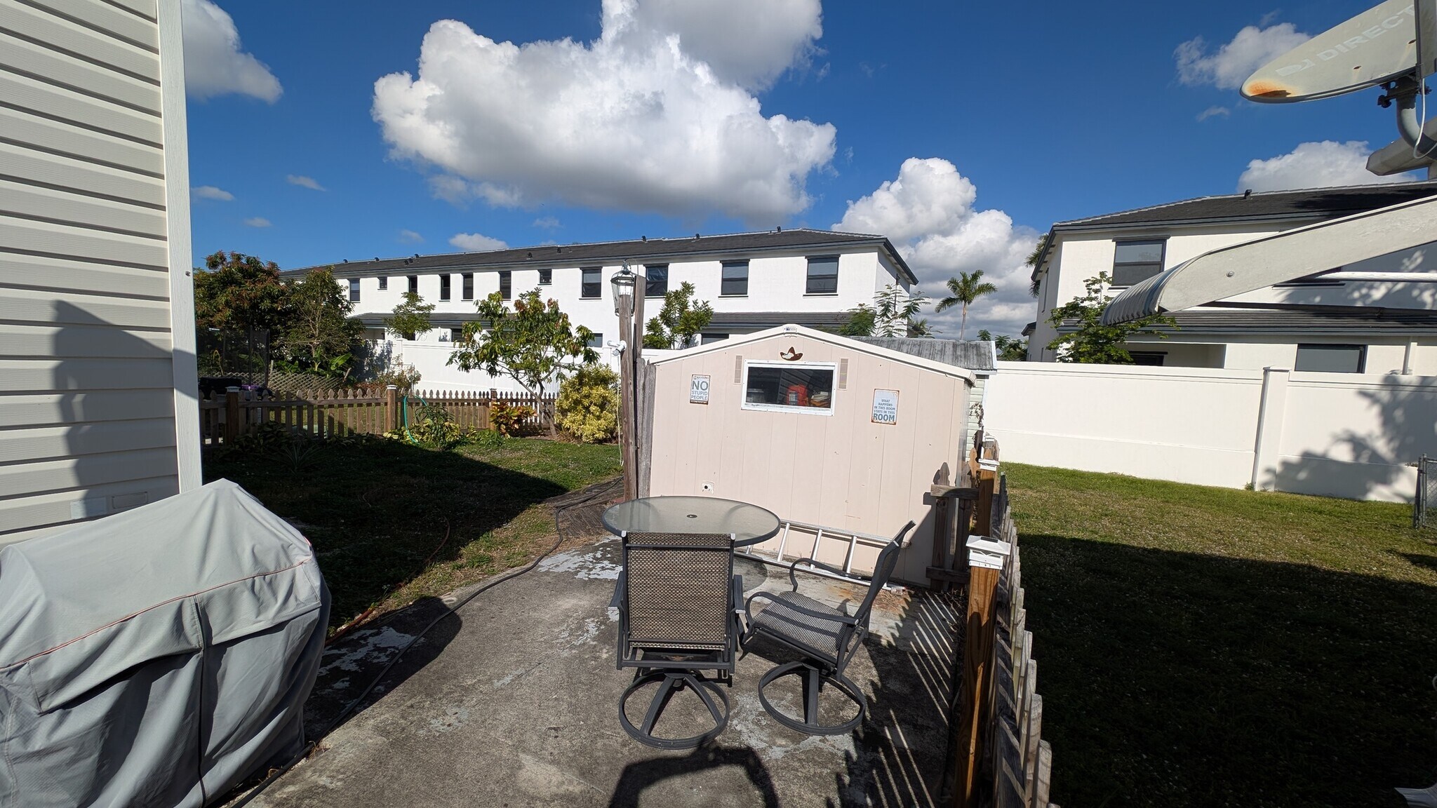 patio furniture p - 3023 SW 50th St