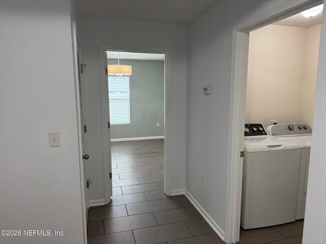 Building Photo - 95090 Timberlake Dr