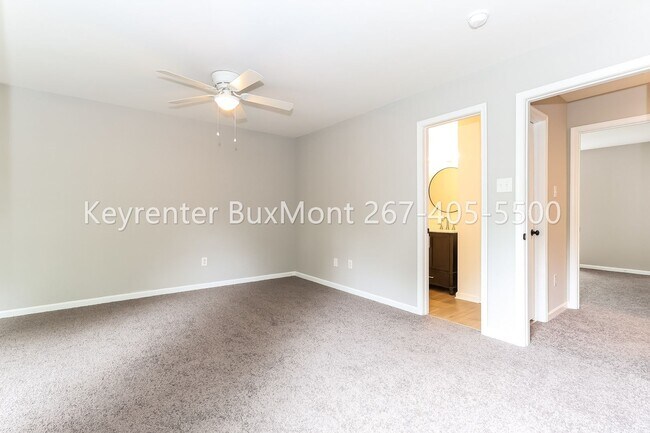 Building Photo - Updated Patriots Ridge Townhome