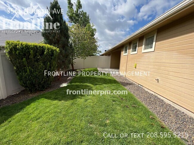 Building Photo - 3566 N Justin Ave