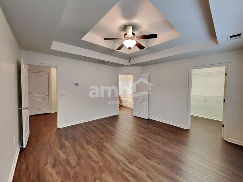 Building Photo - 308 Downing Creek Trl