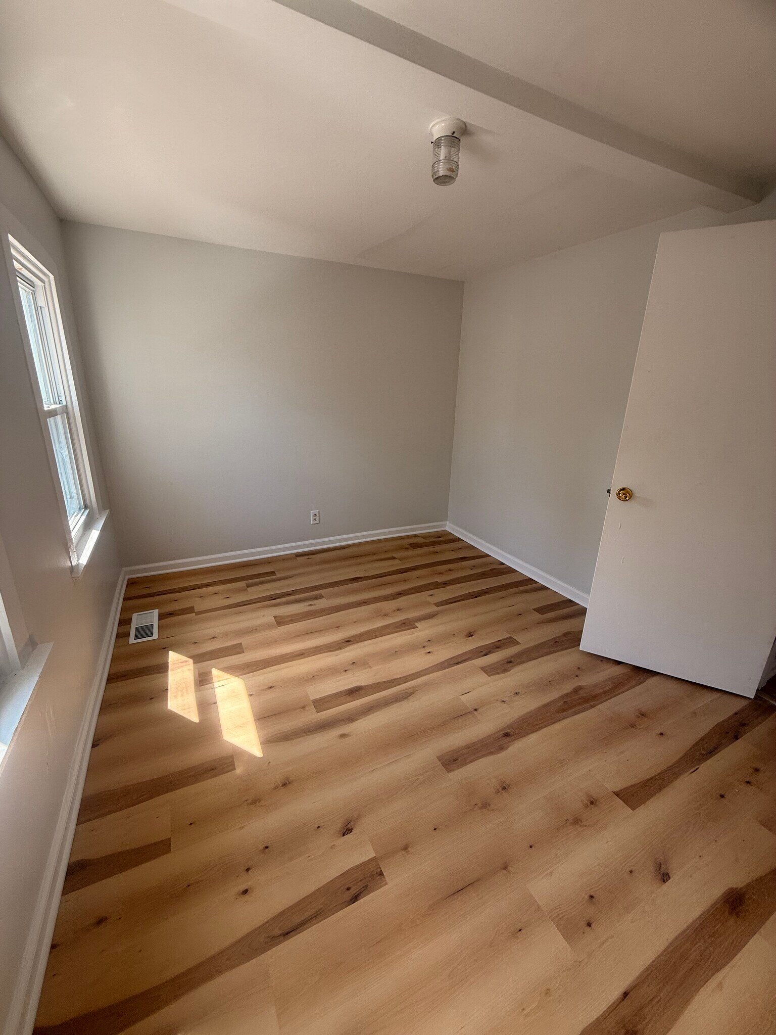 Building Photo - 21 Avenue A
