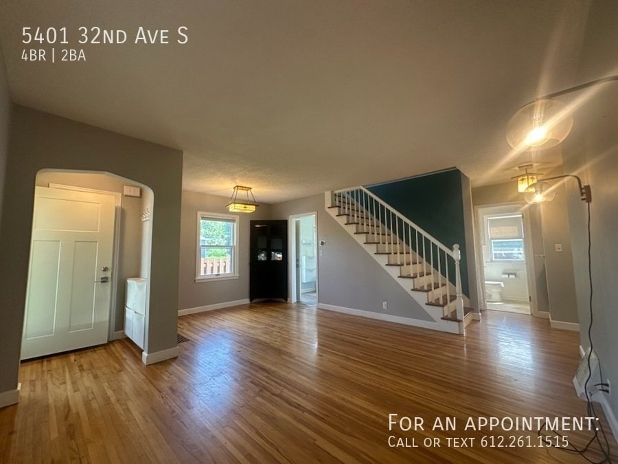 Building Photo - 5401 S 32nd Ave