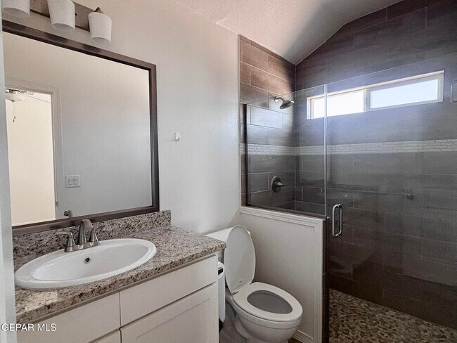 Building Photo - 15213 Resolve Dr