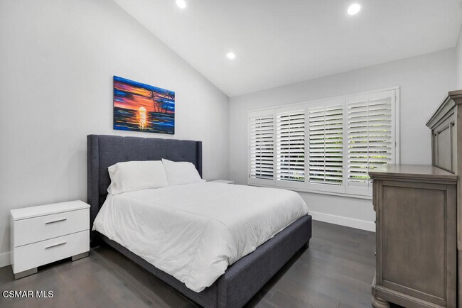 Building Photo - 4066 Calle Del Sol