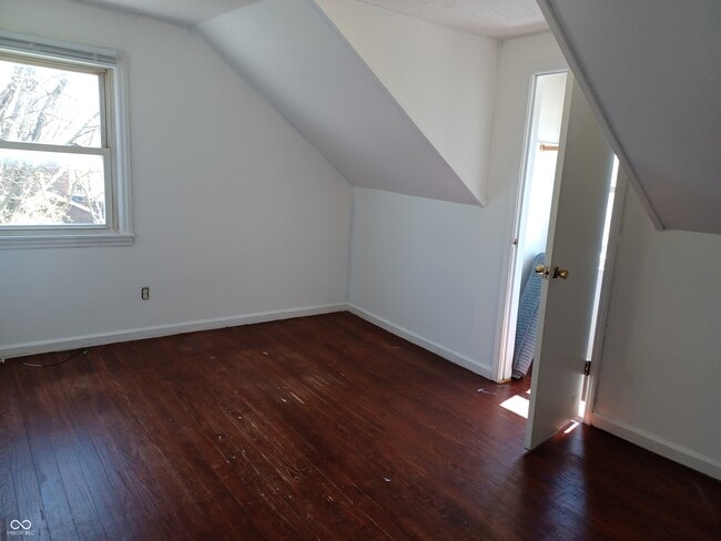 Building Photo - 670 Cleveland St