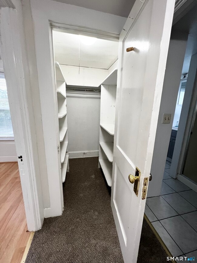 Building Photo - 143 William St