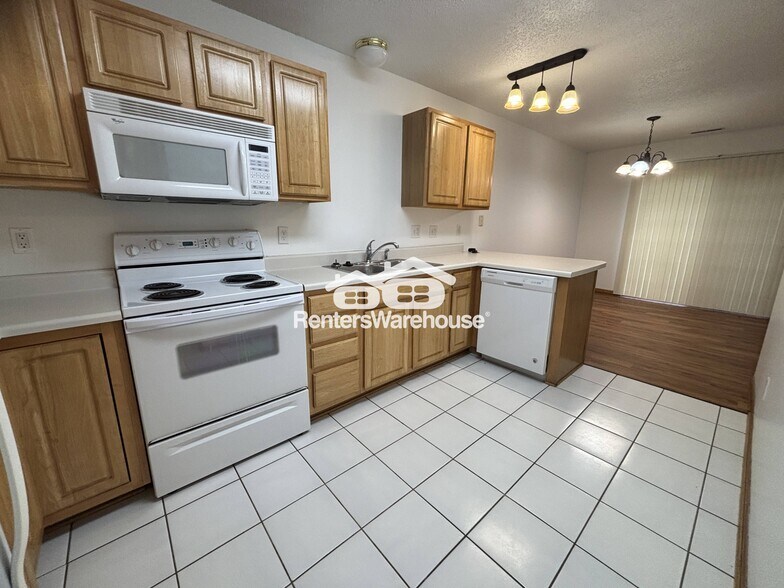 Building Photo - 3701 Brook Ridge Ct