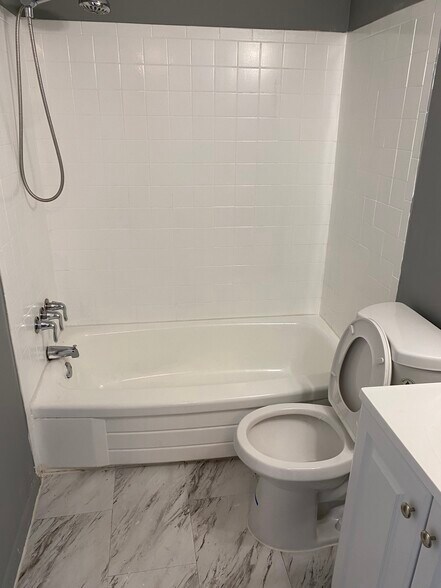 Building Photo - 16 S Van Dorn St