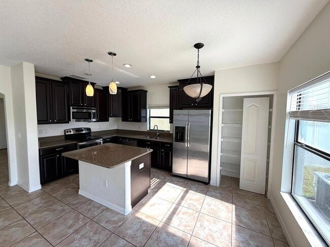 Building Photo - 20023 Date Palm Way