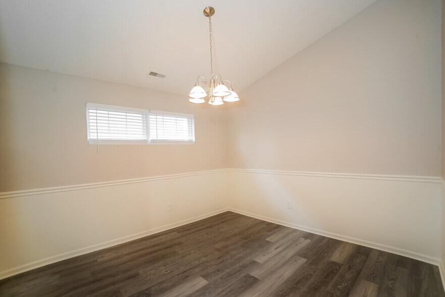 Building Photo - 4312 Village Trace Dr