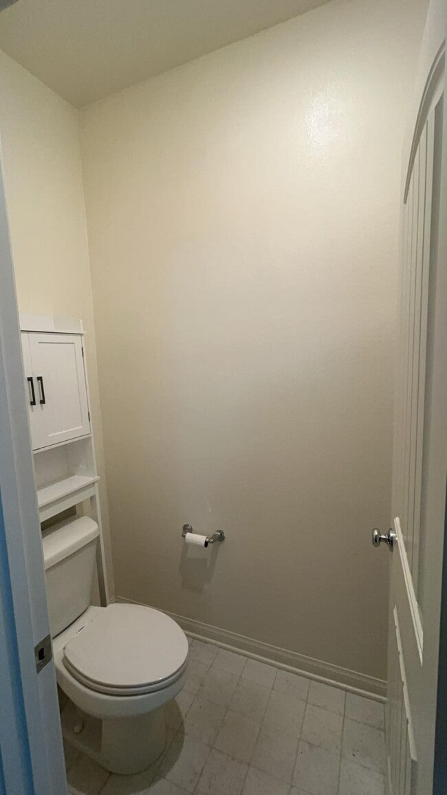 Building Photo - 12668 Ojo Caliente St