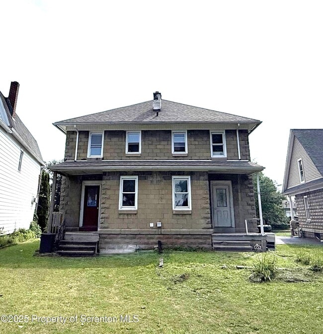 Building Photo - 85 Tripp St