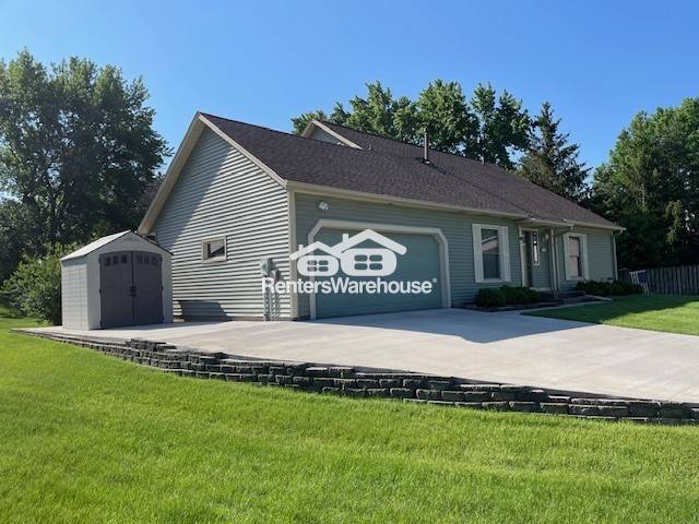 Building Photo - 651 Croixwood Pl