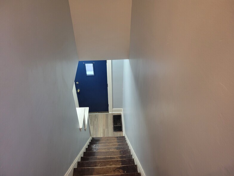 Building Photo - 20 Glenwood Ave