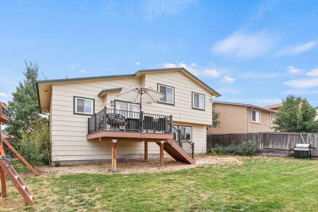 Building Photo - 770 Stargate Dr