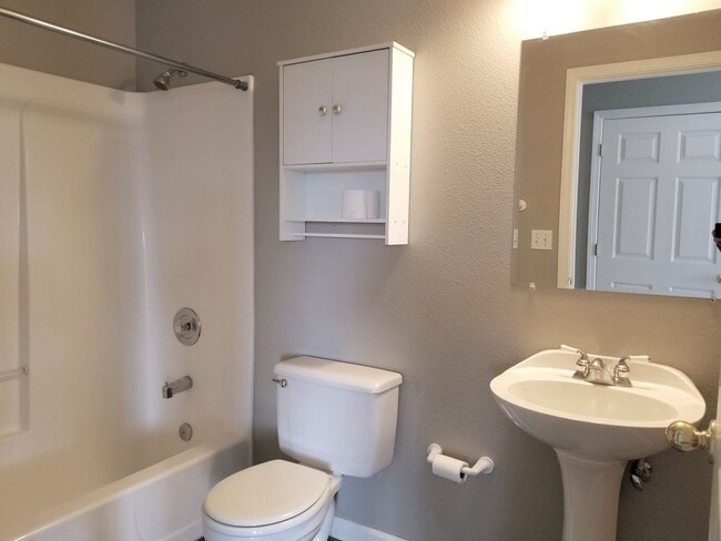 Building Photo - Home For Rent in Gardnerville-Fish Springs...