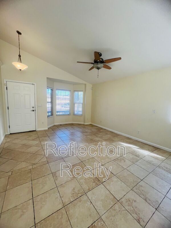 Building Photo - 5078 Pathfinder Dr