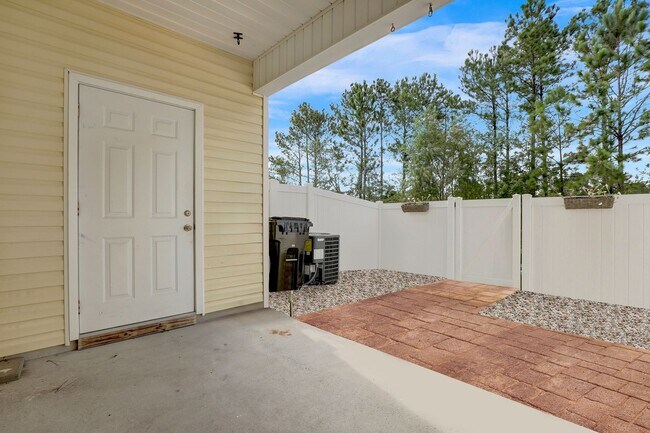 Building Photo - 502 Oyster Rock Ln