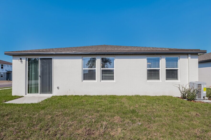 Building Photo - 39049 Harlow Rose Dr