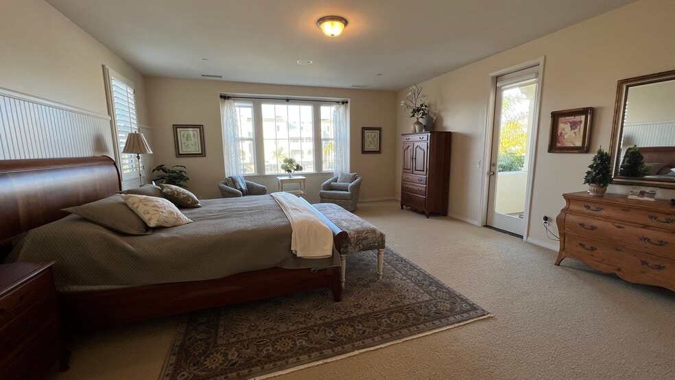 Master Suite - 4353 Waterside Ln