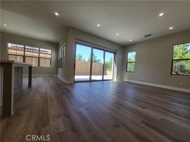 Building Photo - 157 Fairgreen