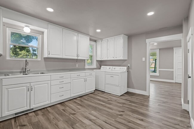 Building Photo - The One Spanish Fork Rental You Don't Want to Miss"