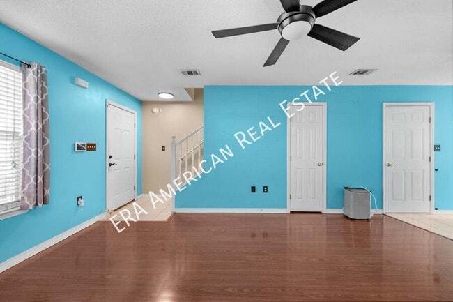 Building Photo - 1810 Pointed Leaf Ln