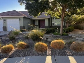 Building Photo - 40352 Palmas Ct
