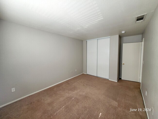 Building Photo - 5278 Sacha Way