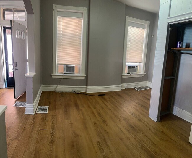 Building Photo - 3222 N Dakota St