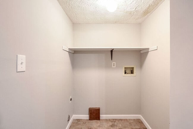 Building Photo - 2175 Wenlok Trail