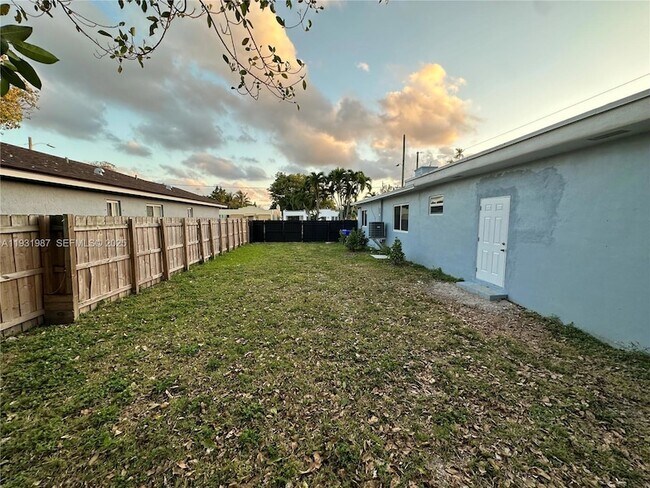 Building Photo - 1791 NW 45th St