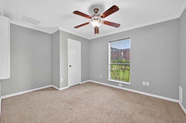 Building Photo - 18800 Egret Bay Blvd