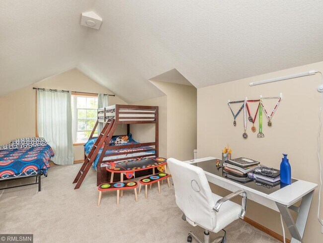 Building Photo - 10003 Indigo Dr