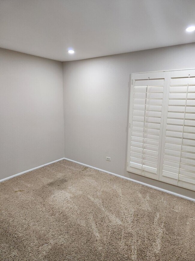 Building Photo - 4615 E Monte Way