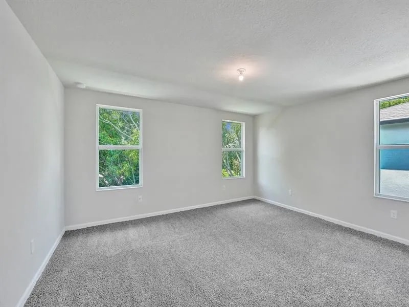 Building Photo - 5671 Enclave Dr