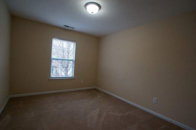 Building Photo - 2404 Swans Rest Way