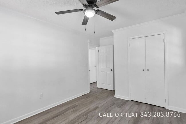Building Photo - 301 Sprucewood Dr