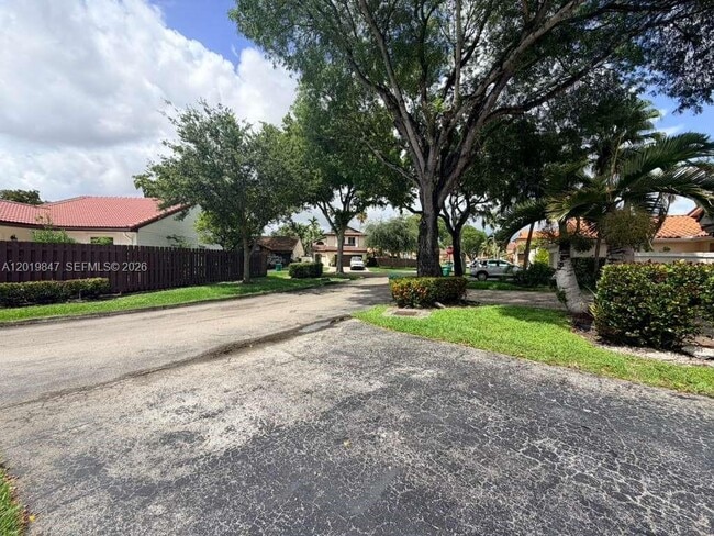 Building Photo - 17722 NW 63rd Ct