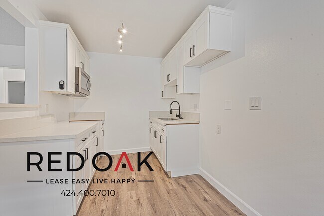 Building Photo - 12460 Lakewood Blvd