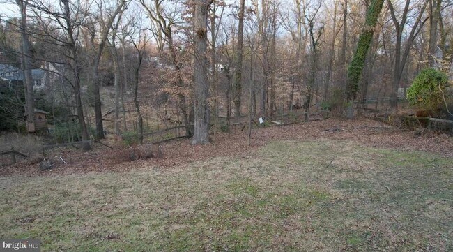 Building Photo - 906 Litchfield Rd
