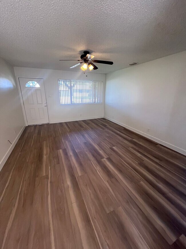 Building Photo - NICE HOME IN RANCHO CORDOVA!!