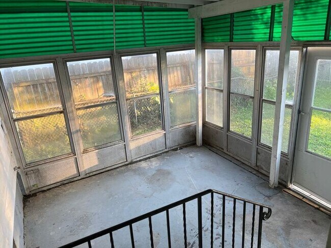 Building Photo - Affordable Two Bedroom Ranch